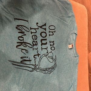 Cute printed t-shirt. Never worn